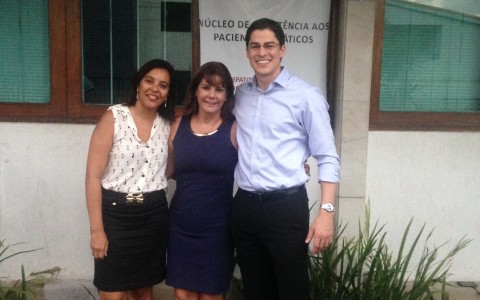 Visita do gerente de relacionamento com pacientes do laboratório ABBVIE ao Núcleo de Assistência aos Pacientes Hepáticos – NAPHE em 14/04/2015