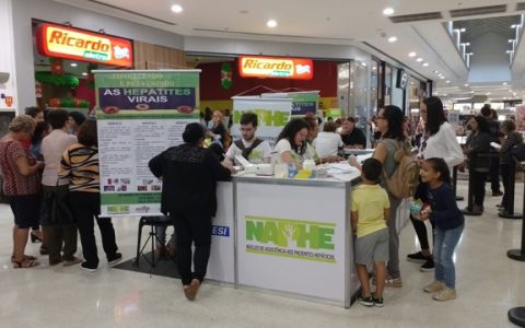 NAPHE realiza testagem no Shopping Tacaruna em 28/07/2017