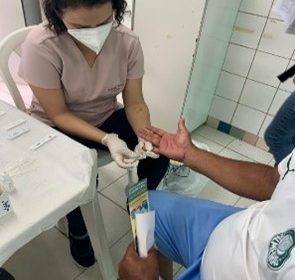 NAPHE realiza testagem rápida para as Hepatites no Lar de Fabiano em Cristo – Piedade